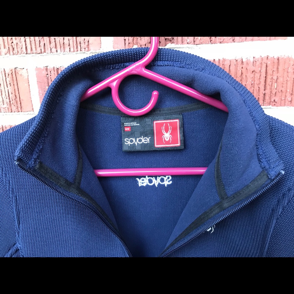 Women’s Spyder Jacket - perfect for ski season! - Picture 2 of 3